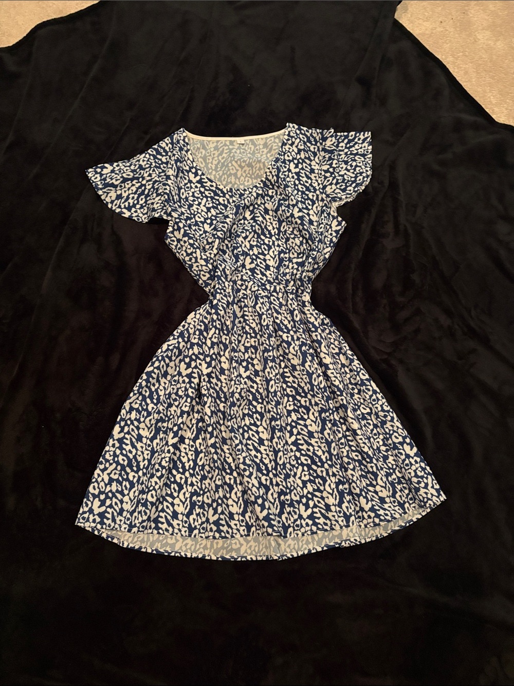 Blue and White Printed Flutter-Sleeve Women's Dress